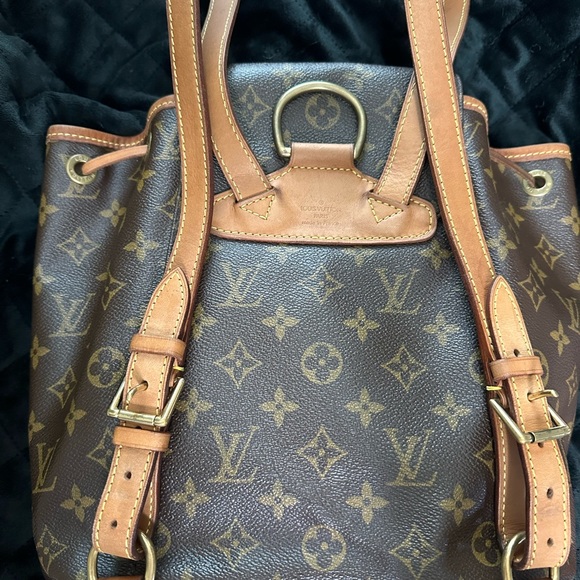 Vintage Monogram Montsouris MM Backpack Louis Vuitton - Picture 3 of 9